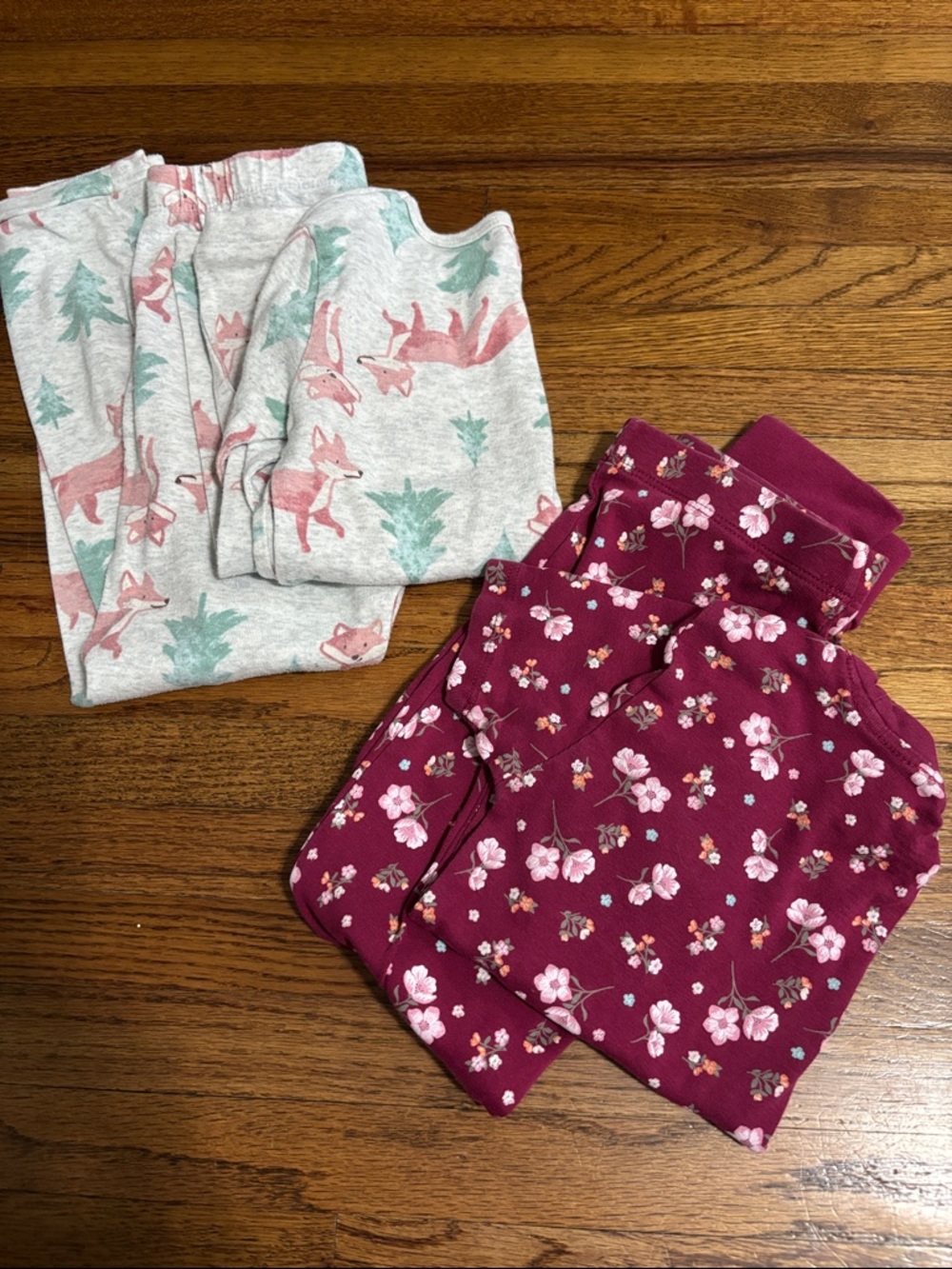 Lot of 2 girls size 6 PJs long sleeve short sleeve
